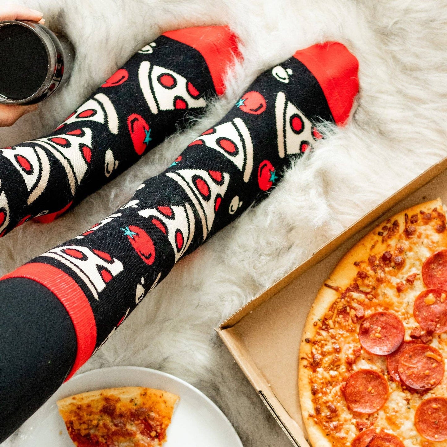 Lavley - Bring Me Some Pizza Socks