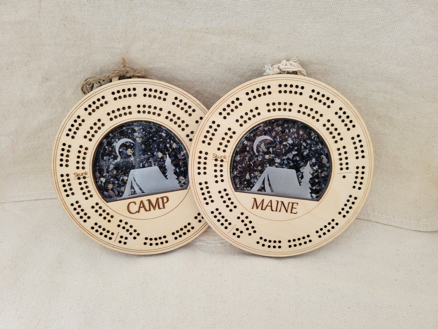 Cribbage Board - Tent Scene