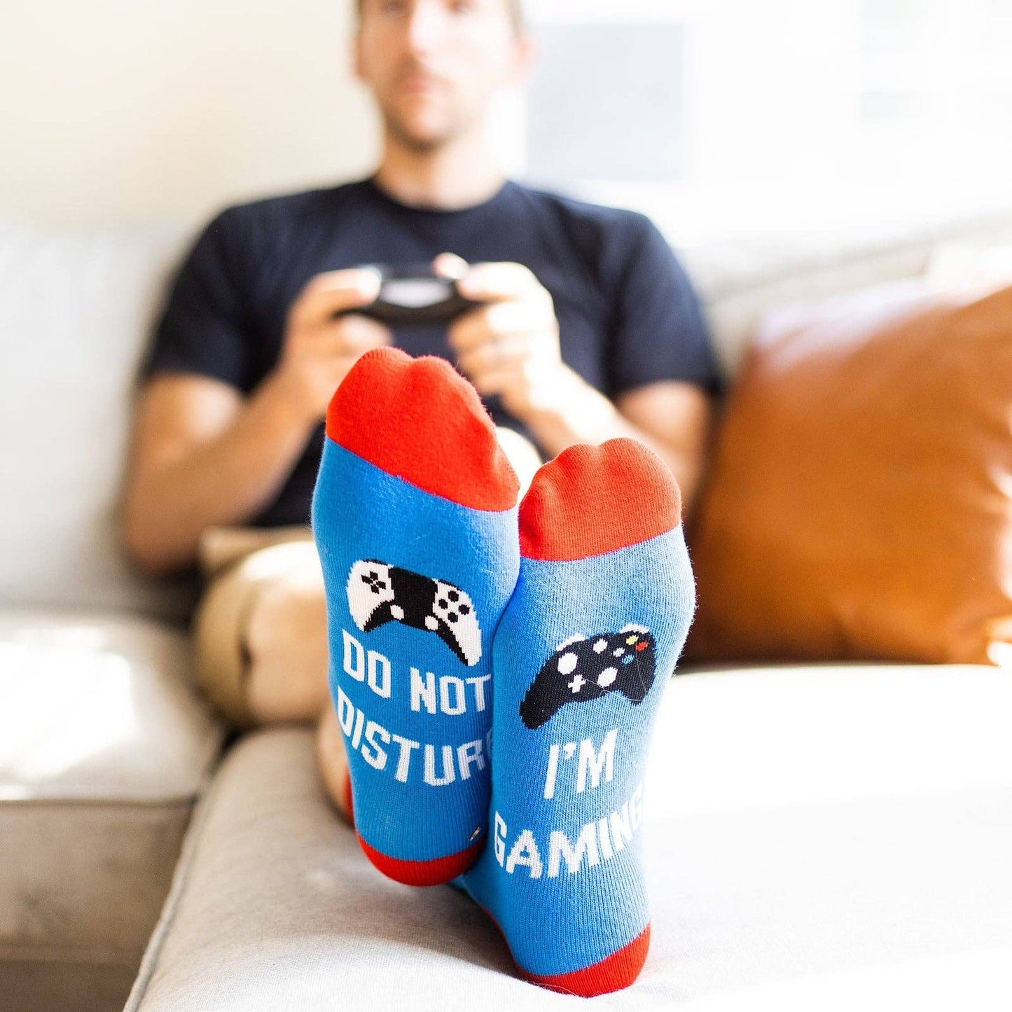 Lavley - Do Not Disturb I'm Gaming Socks