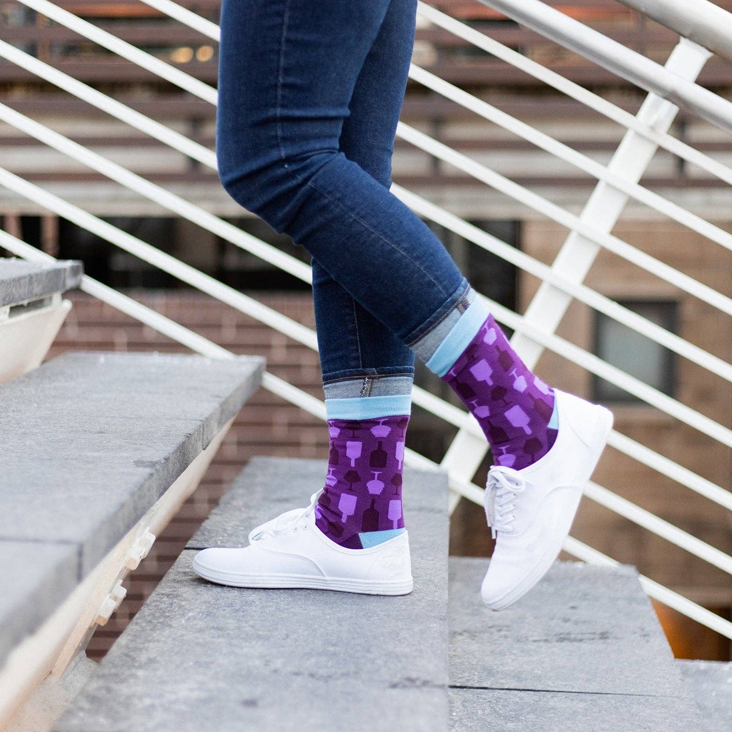 Lavley - Wine Snob Socks