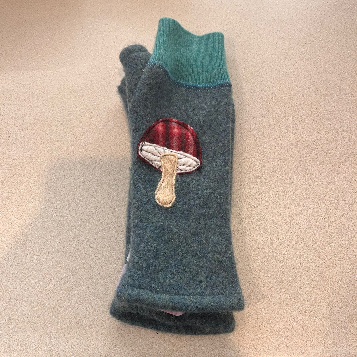 Cashmere Hand Warmers - Mushroom