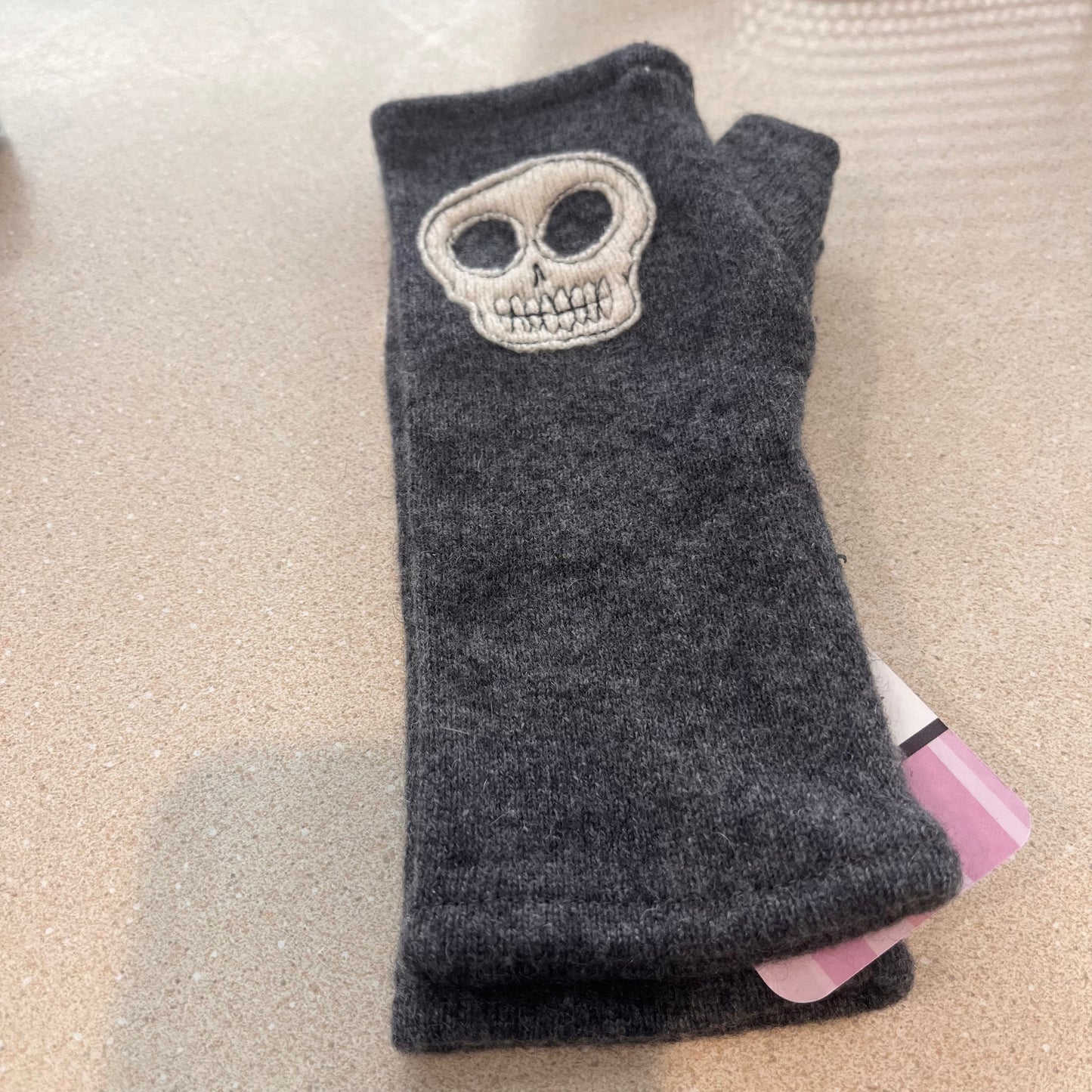 Cashmere Hand Warmers - Skull