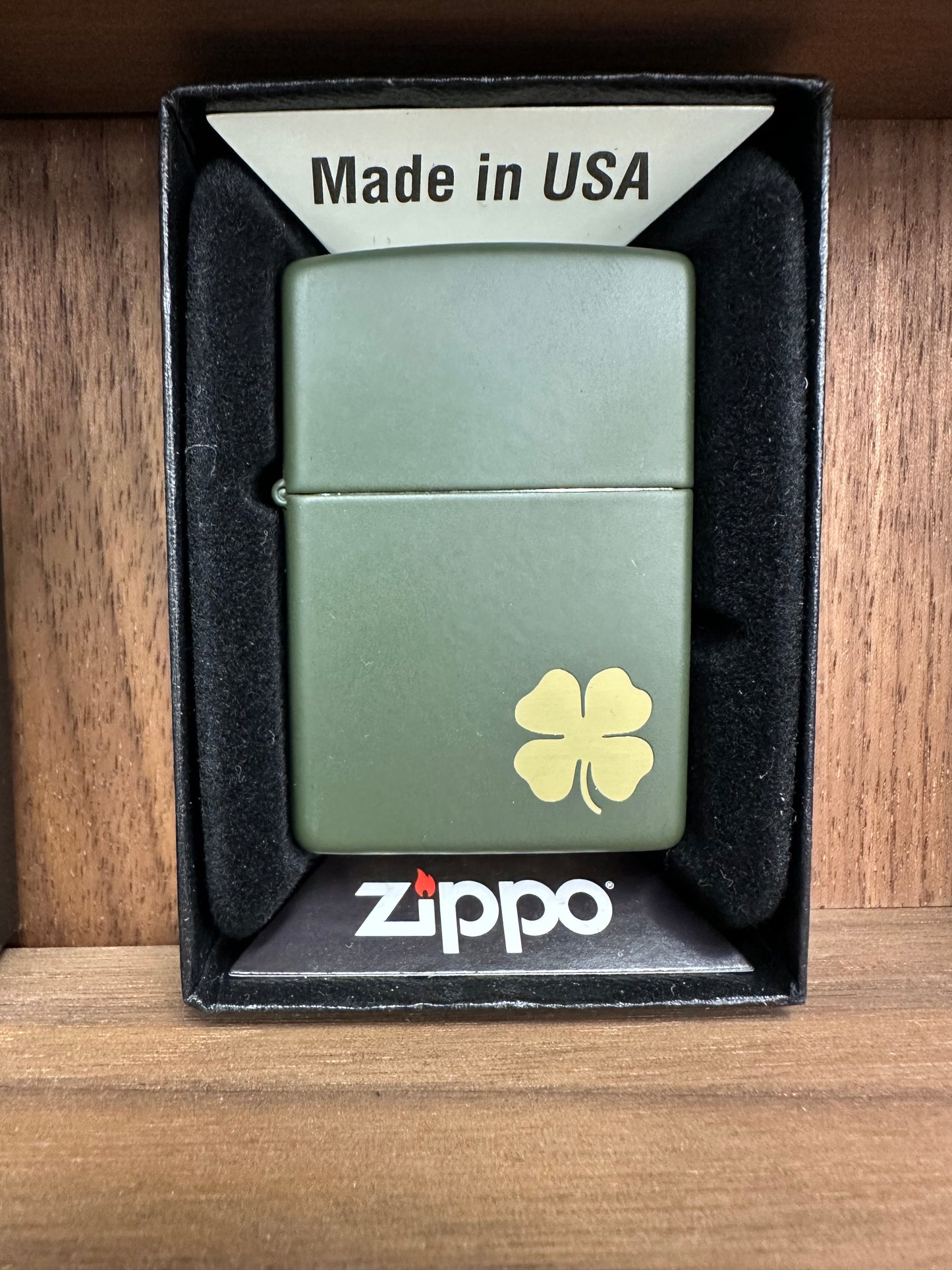 Zippo - Four Leaf Clover