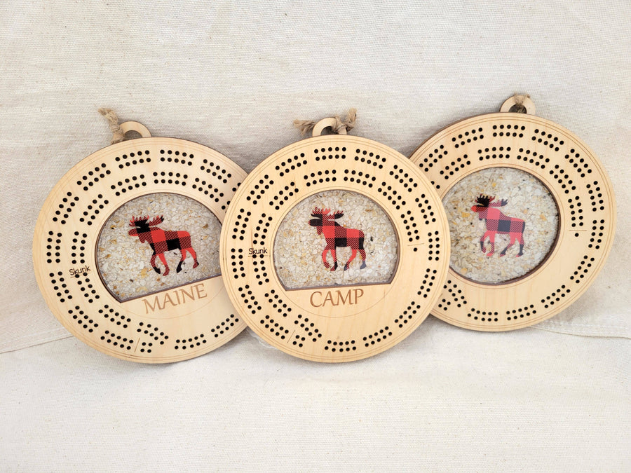 Cribbage Board - Buffalo Plaid Moose