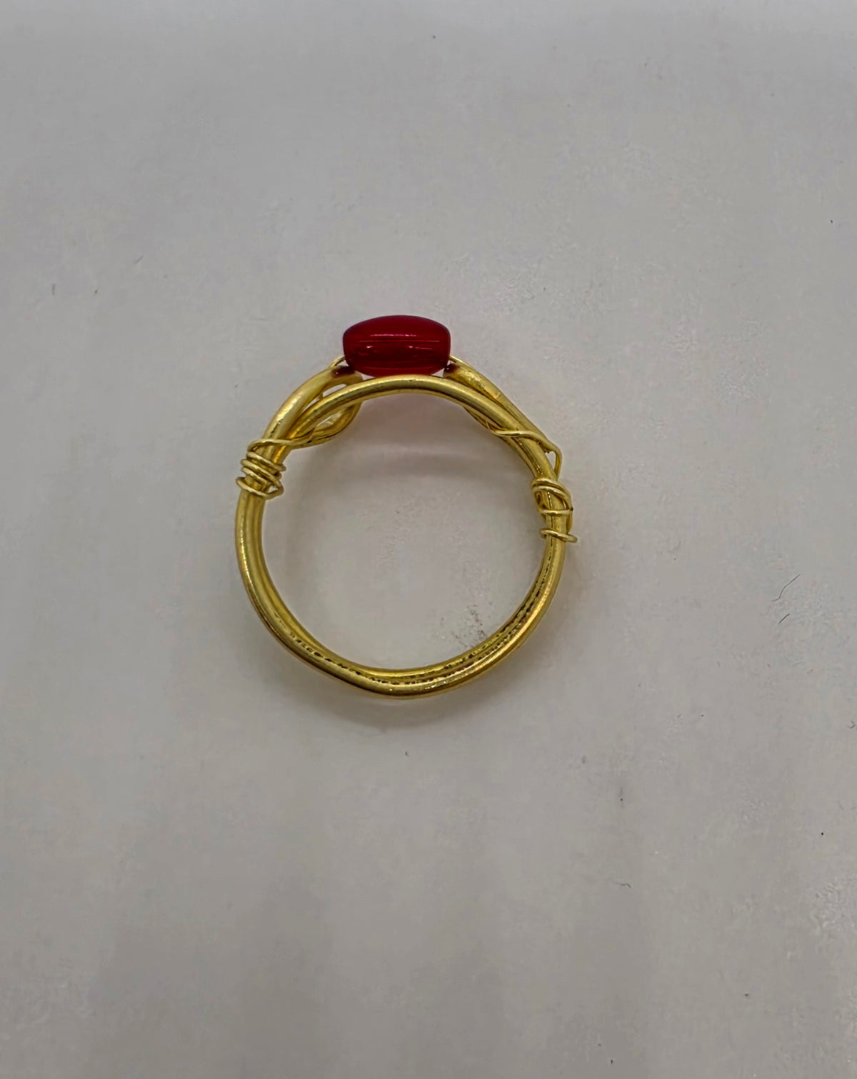 Fidget ring red beads