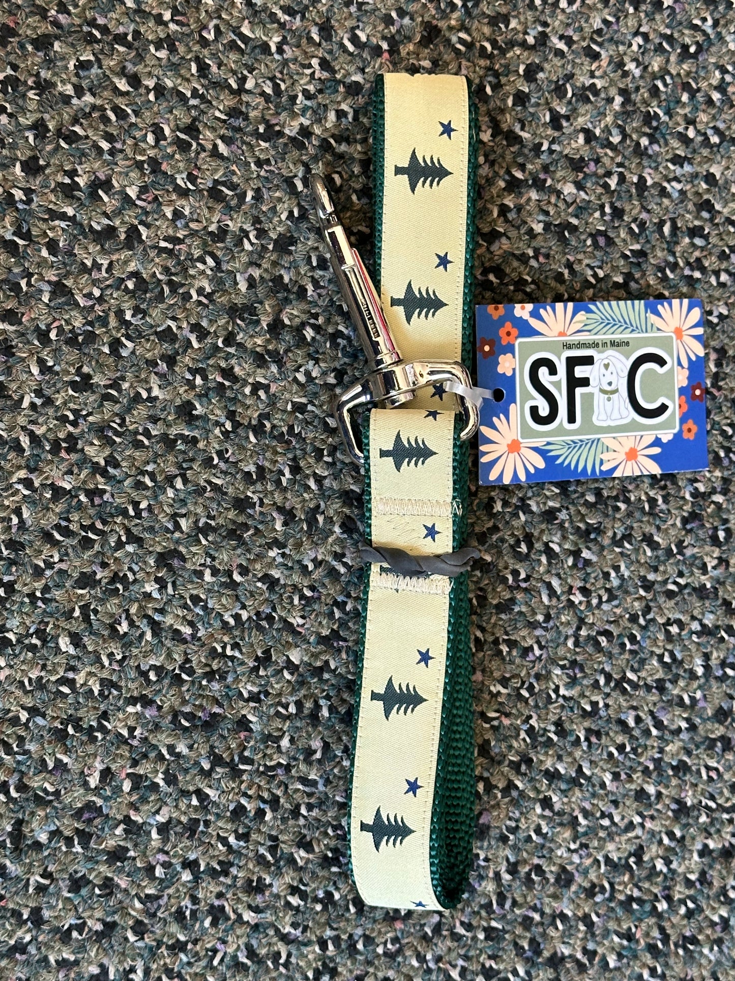 Old Maine Flag Dog Collar and Leashes