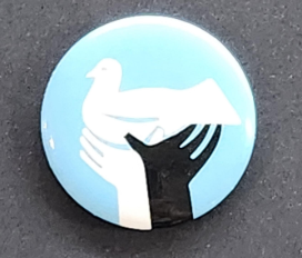 Pin - Dove