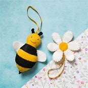 Felt Craft - Bee Flower